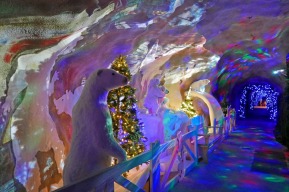 Santa's Grotto at Rochers-de-Naye © Montreux-Noël
